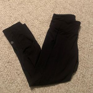 Cropped black lululemon leggings